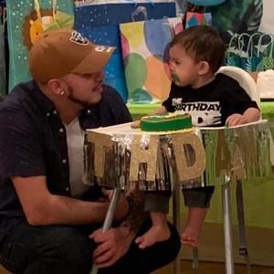 Meet your Posher, Bobby